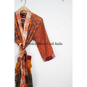 Kimono de Seda Reciclada Vintage para Verano, Túnica Diaria, Ropa de Dormir, Sari Indio, Regalo para Ella, Ropa de Dormir para Damas de Honor, Cubierta de Playa Transpirable - Product Image 3