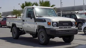 Mejor Oferta LandCruisers LC79 S/C 2.8L Diésel M/T 2025 Básico Camioneta 4x4 - Product Image 3