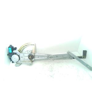 ตัวปรับกระจกไฟฟ้าด้านหน้าขวาเกีย โซเรนโต 1st Series 824603e000(02>06) - Product Image 1