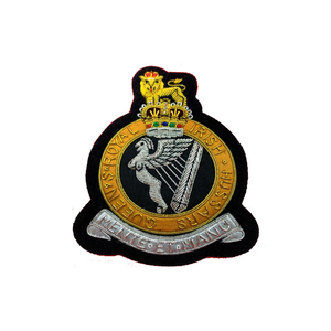 Venta al por mayor logotipo personalizado Blazer insignia de alta calidad bordado a mano Blazer insignias Lingote alambre bordado insignias - Product Image 6
