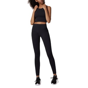 Conjunto de Dos Piezas de Ropa Deportiva para Mujer con Logotipo Personalizado OEM, Top Corto Informal de Otoño, Pantalones Joggers de Cintura Alta con Bolsillos - Product Image 6