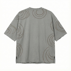 T-shirt pour femme en coton 100% de 240 g/m², poids lourd, logo personnalisé, broderie 3D Y2K, ourlet déchiré, ample, écologique, streetwear - Product Image 2