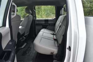 Usado 2021 Fordee 2017 XL - Product Image 2