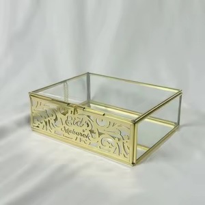 Nouveauté Boîte à bijoux en métal doré et en verre avec compartiments pour le rangement des trésors - Product Image 3