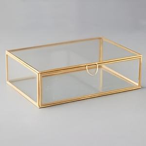 Boîte à bijoux en verre en laiton de luxe en gros de qualité supérieure boîte d'emballage de stockage de bijoux cadre en laiton taille personnalisée en métal - Product Image 2