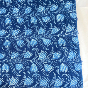 Tela de algodón Dabu Indigo cortada a medida, tela de algodón azul índigo para mujer, tela estampada con bloque de mano Floral para vestido - Product Image 1