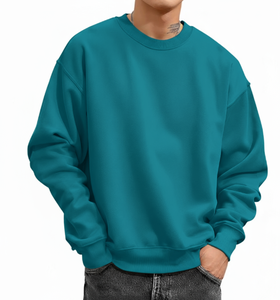 Sweat à capuche en coton court pour femme avec coquille souple et coupe élégante conçue pour le confort de superposition et les performances streetwear décontractées - Product Image 3