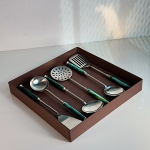 Ensemble de cuisine en acier inoxydable écologique avec manche en résine Royal Moderne Luxe Logo personnalisé Cadeau d'entreprise pour mariage - Product Image 6