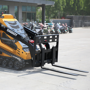Fourches à palettes réglables <span class=keywords><strong>pour</strong></span> chargeuse frontale et <span class=keywords><strong>tracteur</strong></span> <span class=keywords><strong>compact</strong></span> 1-9 tonnes, marque DIG-BOY - Product Image 2