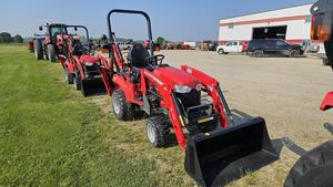 รถแทรกเตอร์ MASSEY FERGUSON GC1720 35 แรงม้า ระบบส่งกำลังไฮโดรสแตติก ขับเคลื่อน 4 ล้อ ได้รับการรับรองมาตรฐาน EPA และ CE พร้อมระบบไฮดรอลิกเสริม - Product Image 5