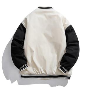 เสื้อแจ็คเก็ตวาร์ซิตี้แบบกลับด้านได้สำหรับผู้ชาย คอตั้ง มีฮู้ด สำหรับฤดูหนาว พร้อมโลโก้แบบกำหนดเองและตำแหน่งด้านหน้า - Product Image 2