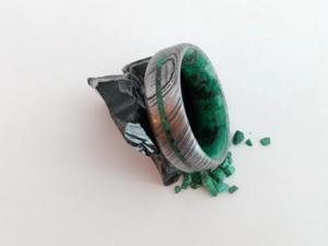 Bague de mariage personnalisable en acier damas, malachite brute, obsidienne, anneaux de mode, couteaux de qualité bricolage, fabricant OEM pour hommes - Product Image 3