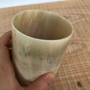 Portalápices de Cuerno de Búfalo que Combina Elegancia y Durabilidad, Perfecto para Decoración de Escritorio, Alta Calidad - Product Image 1