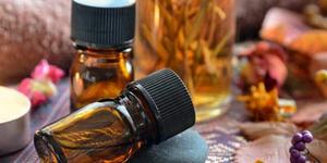 100% aceite esencial de madera de agar puro al por mayor aceite esencial de madera de agar a granel aceite de madera de agar natural y puro - Product Image 4