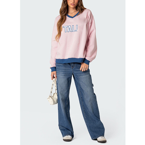 Sweat-shirt décontracté pour femme à col en V surdimensionné personnalisé, à col côtelé, à coupe ample, avec impression de lettres, broderie, manches longues - Product Image 3