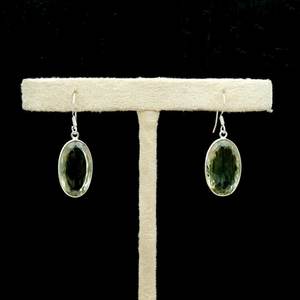 Boucles d'oreilles de mariage faites à la main en argent Sterling 925 de haute qualité améthyste verte naturelle ovale pierre précieuse à facettes Style goujon fin - Product Image 3