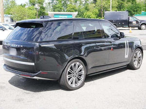 P530 Autobiography LWB AWD 2024 con Bajo Kilometraje, Llantas de Aleación, Asientos de Cuero, Navegación y Tercera Fila de Asientos - Product Image 6