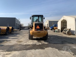 รถตักล้อยาง CASE 621F ปี 2013 สำหรับขาย > CASE > 621F > 2013 - Product Image 4