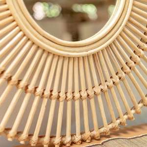 Miroir mural rond bohème en rotin fait à la main avec finition naturelle pour la décoration de la maison, du bureau, des anniversaires et des mariages - Product Image 3