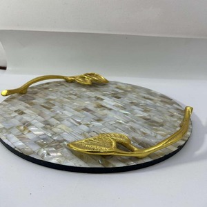 Bandeja Decorativa para Servir Alimentos, Estilo Rústico Francés, con Asa de Hoja de Latón y Resina Epoxi Duradera, Gran Venta - Product Image 2