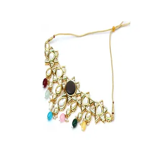 Ensemble de bijoux de luxe pour femmes, collier choker gris Tumble Polki avec boucles d'oreilles et Maang Tikka plaqué or, idéal pour les cadeaux - Product Image 2
