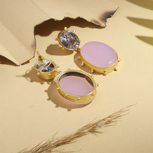 ต่างหูทรงวงรีคลาสสิกชุบทองสำหรับงานปาร์ตี้และเป็นของขวัญ - Product Image 3