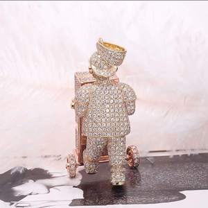 Elegante Dije de Plata 925 con Baño de Oro de 14K y Moissanita de Corte Brillante, Diseño de Lujo para Bodas, Aniversarios y Fiestas - Product Image 2