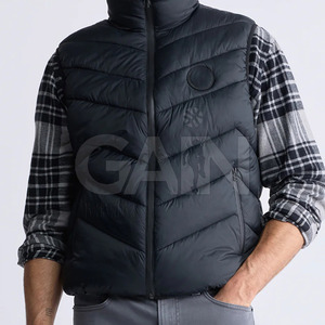 Hecho en el mejor Material Puffer Vest Etiqueta privada Oem Custom Casual Wear Puffer Vest Venta en línea 2025 - Product Image 4