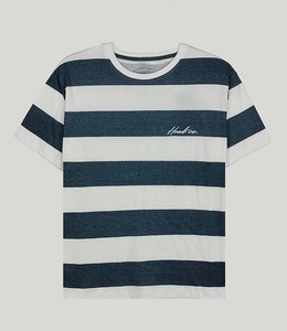 Camiseta básica de manga corta para hombre, perfecta para usar en capas o en solitario durante cualquier temporada - Product Image 2