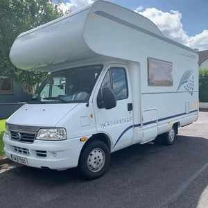 Autocaravana Fiat Ducato 04 - Construcción de Aluminio y Acero Color Rosa - Product Image 1