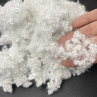 Fibre de polyester HCS siliconée ignifuge recyclée 3D*32mm pour rembourrage de coussins, oreillers, édredons et literie