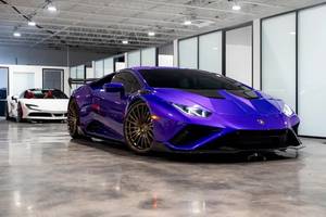 Entrega a Domicilio, Auto Deportivo de Lujo Usado 2021 Huracán EVO-RWD 5.2L V10 Automático, Volante a la Izquierda, Alto Rendimiento - Product Image 1