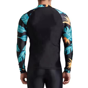 Camiseta Deportiva de Compresión para Hombre, Spandex/Poliéster, Lisa, 190 GSM, Secado Rápido, Transpirable, Personalizable con Impresión OEM, Mangas Largas - Product Image 2