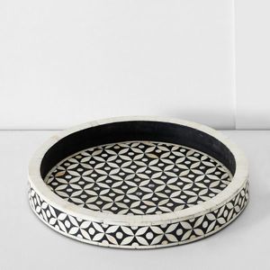 Bandeja de Servir Moderna y Personalizable con Incrustaciones Florales de Hueso MOP, Hecha a Mano en India por Artesanos, de Alta Calidad y Duradera para el Hogar - Product Image 2