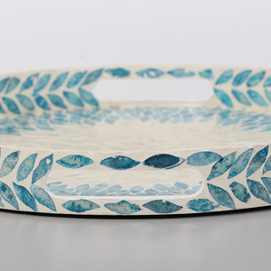 Bandeja de Servicio Redonda de Nácar Hecha a Mano con Ratán, Borde Bajo, Diseño Azul, Venta al por Mayor para Cocina y Mesa de Comedor - Product Image 2