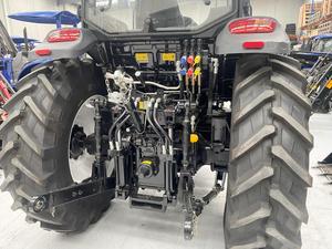 Tracteur agricole Lovol 4304 4x4 à transmission par engrenages, cabine fermée, bleu, 120 CV, haute productivité, tracteur utilitaire agricole - Product Image 5