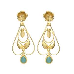 Pendientes colgantes de piedras preciosas Aguamarina de diseñador dorado de nuevo estilo con pasador de flor - Product Image 1