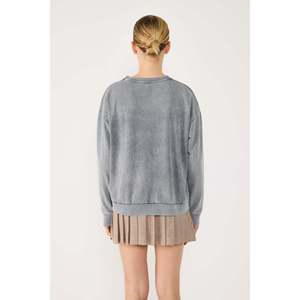 Sudadera Básica con Lavado Ácido y Cuello Redondo - Product Image 4