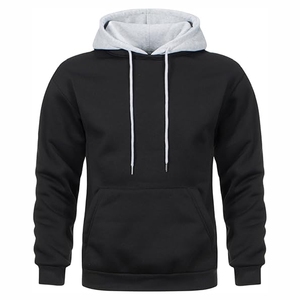 Sudadera con Capucha de Forro Polar para Hombre, Diseño Premium con Bloques de Color Camuflaje, Negro Azabache y Gris Oliva Vintage - Product Image 1