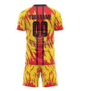 Fabricant pakistanais de maillots de football personnalisés par sublimation et de shorts d'équipe, uniformes de football - Product Image 2
