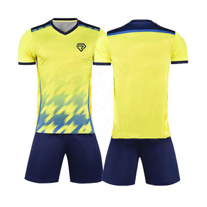 Ropa de equipo personalizada de poliéster 100% con proveedor de uniformes de fútbol con logotipo en Pakistán/nueva llegada uniformes de fútbol más vendidos - Product Image 1