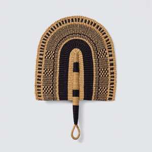 Abanico de mano tejido a mano de alta calidad, hecho de pasto marino, con soporte para logotipo. - Product Image 2