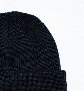 Gorro de Invierno Unisex de Alta Calidad, Negro, Tejido de Lana Cálido, con Impresión Digital, Bordado a Mano y Logotipo Personalizado - Product Image 2