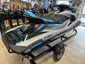 NUEVO WaveRunner FX Cruiser HO 2025 MÁS VENDIDO, Moto Acuática Personal con Motor de 4 Tiempos, con Sistema de Audio y Remolque Eléctrico - Product Image 4