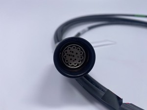 Cable de Encoder en Oferta R88D-UA12HA de Aluminio y Cobre para Motor de CC de 3m, Nuevo en Existencia - Product Image 3