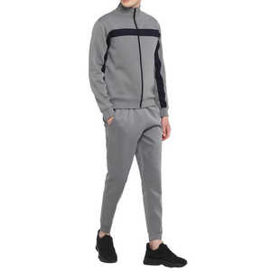Suministro directo de fábrica de alta calidad logotipo personalizado impreso hombres chándal última moda Casual transpirable secado rápido Jogger conjunto - Product Image 3
