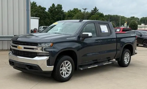 Voiture d'occasion en bon état, <span class=keywords><strong>Chevrolet</strong></span> <span class=keywords><strong>Silverado</strong></span> <span class=keywords><strong>1500</strong></span> LT <span class=keywords><strong>2021</strong></span>, prête à être expédiée - Product Image 4