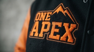 แจ็คเก็ตเลตเตอร์แมนสีดำพรีเมียม แขนหนัง ตัวเสื้อผ้าขนสัตว์ ปักลายปะติด แจ็คเก็ตบอมเบอร์สไตล์วิทยาลัย สตรีทแวร์ รับผลิตแบบ OEM ODM ตามสั่ง - Product Image 4