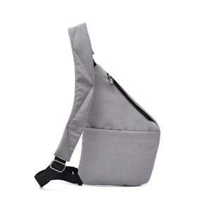 Bolsa de Viaje Unisex Negra de Alta Calidad con Cierre de Cremallera, Bolsa de Hombro Moderna con Forro de Poliéster de Proveedor Vietnamita - Product Image 6