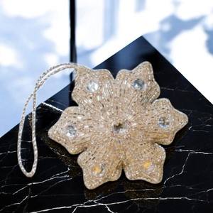 งานฝีมือประดับดอกไม้ด้วยดิ้นทองแบบแขวน |   ลูกปัดทองและด้ายโลหะประดับตกแต่งแบบแขวน งานหินประดับแบบซารี - Product Image 3